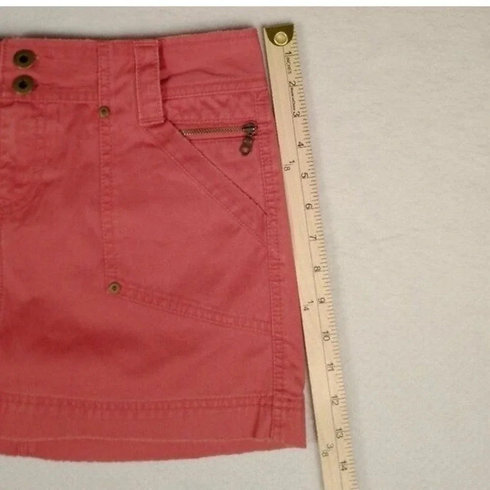 Old Navy Burnt Red Cargo Mini Skirt Size 2 Distressed Trim Zipper‎ Pockets